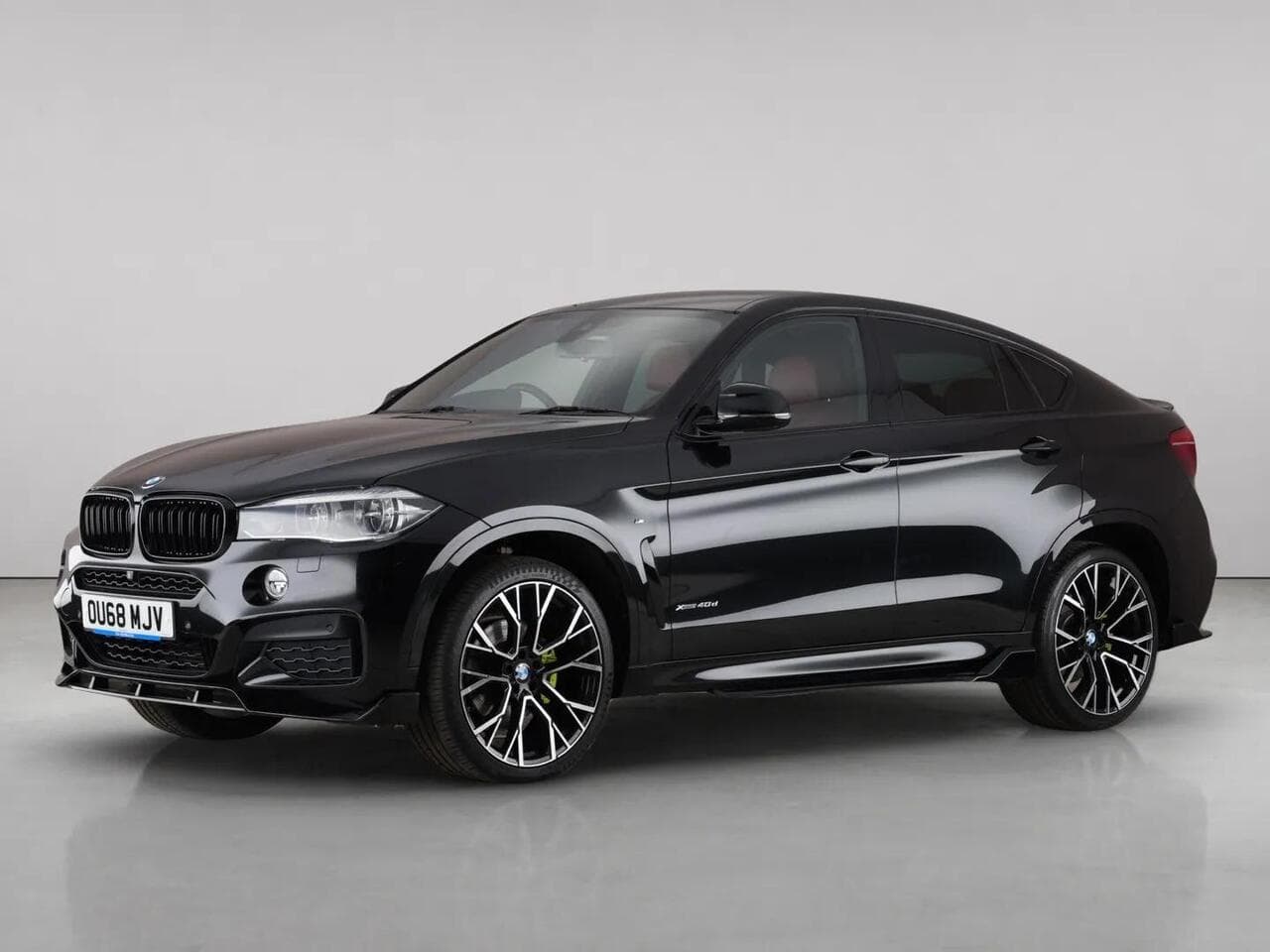 BMW X6 thumbnail Front Left