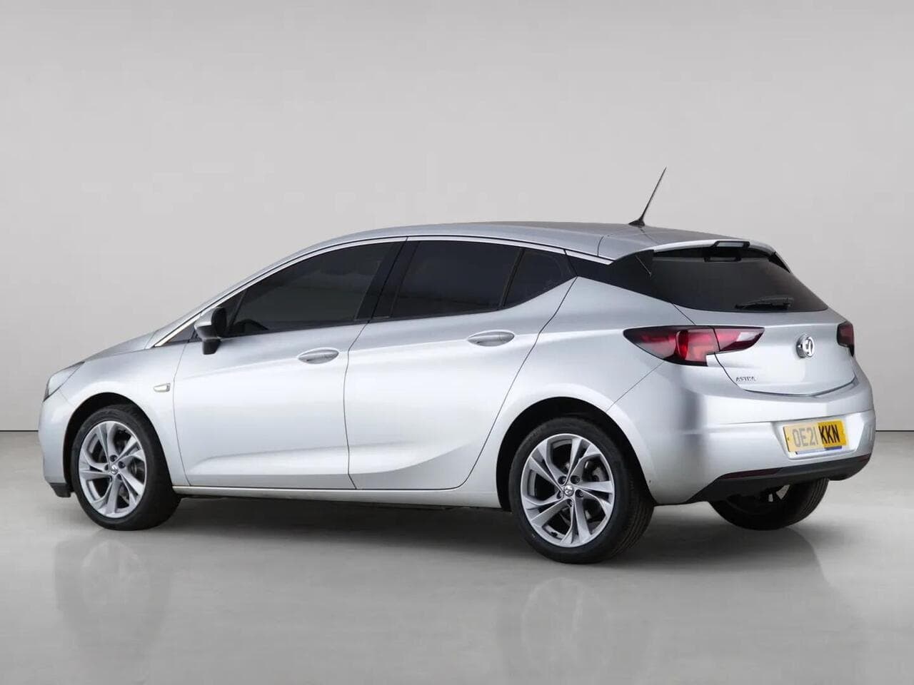 Vauxhall Astra thumbnail Side Left