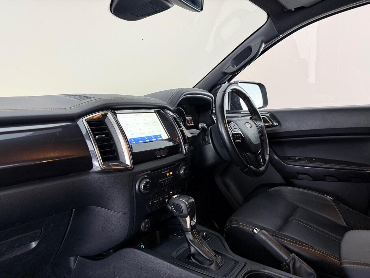 Ford Ranger thumbnail Interior Front