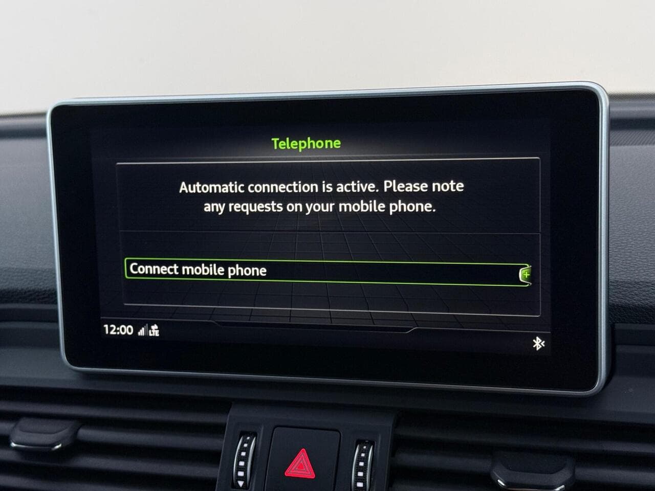 Audi Q5 thumbnail Infotainment System