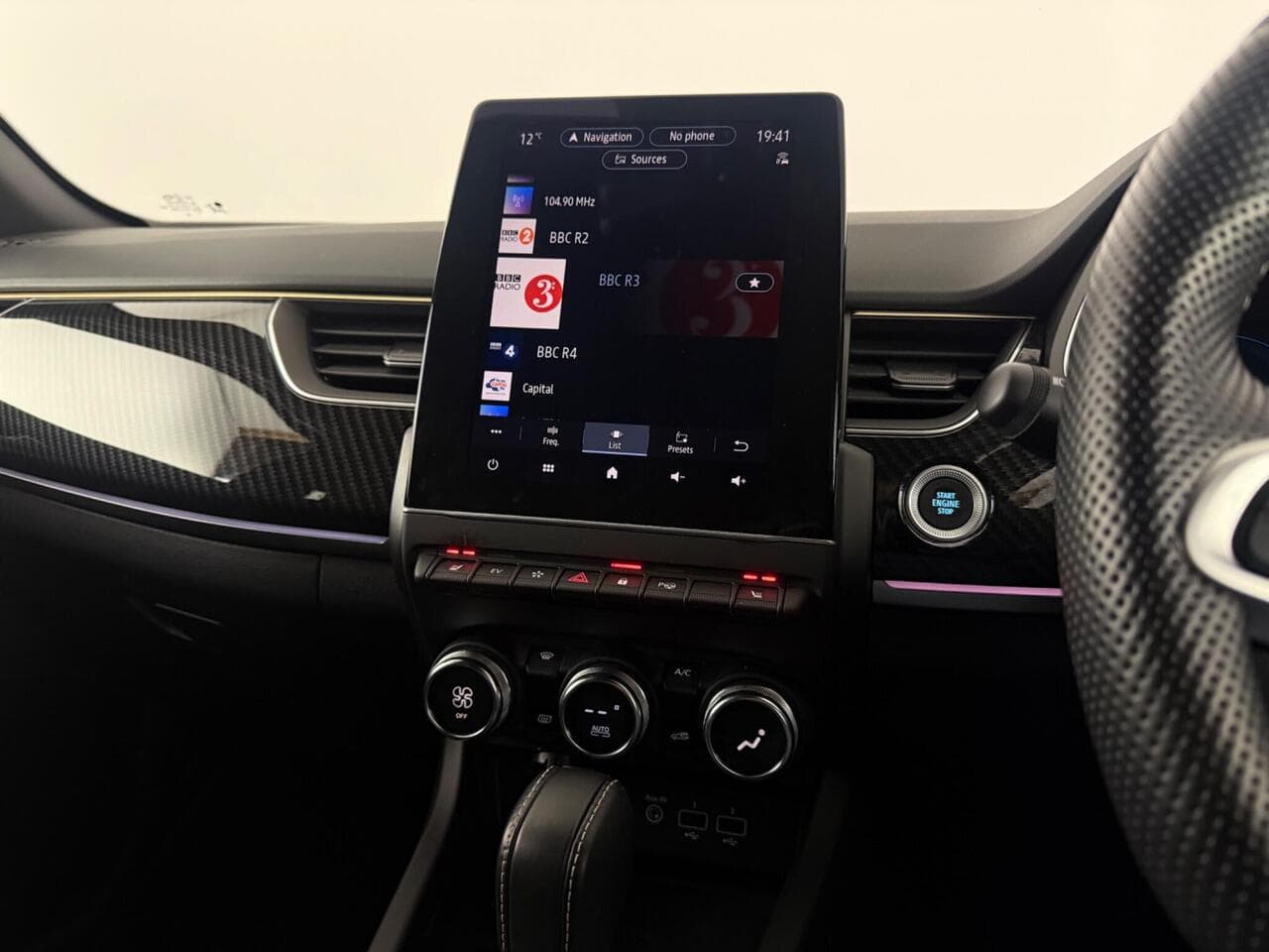 Renault Arkana thumbnail Infotainment System