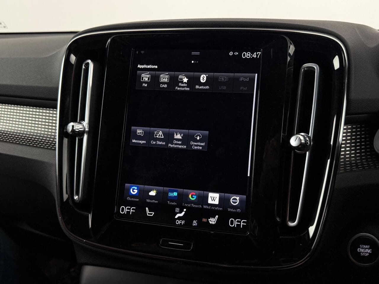 Volvo XC40 thumbnail Infotainment System