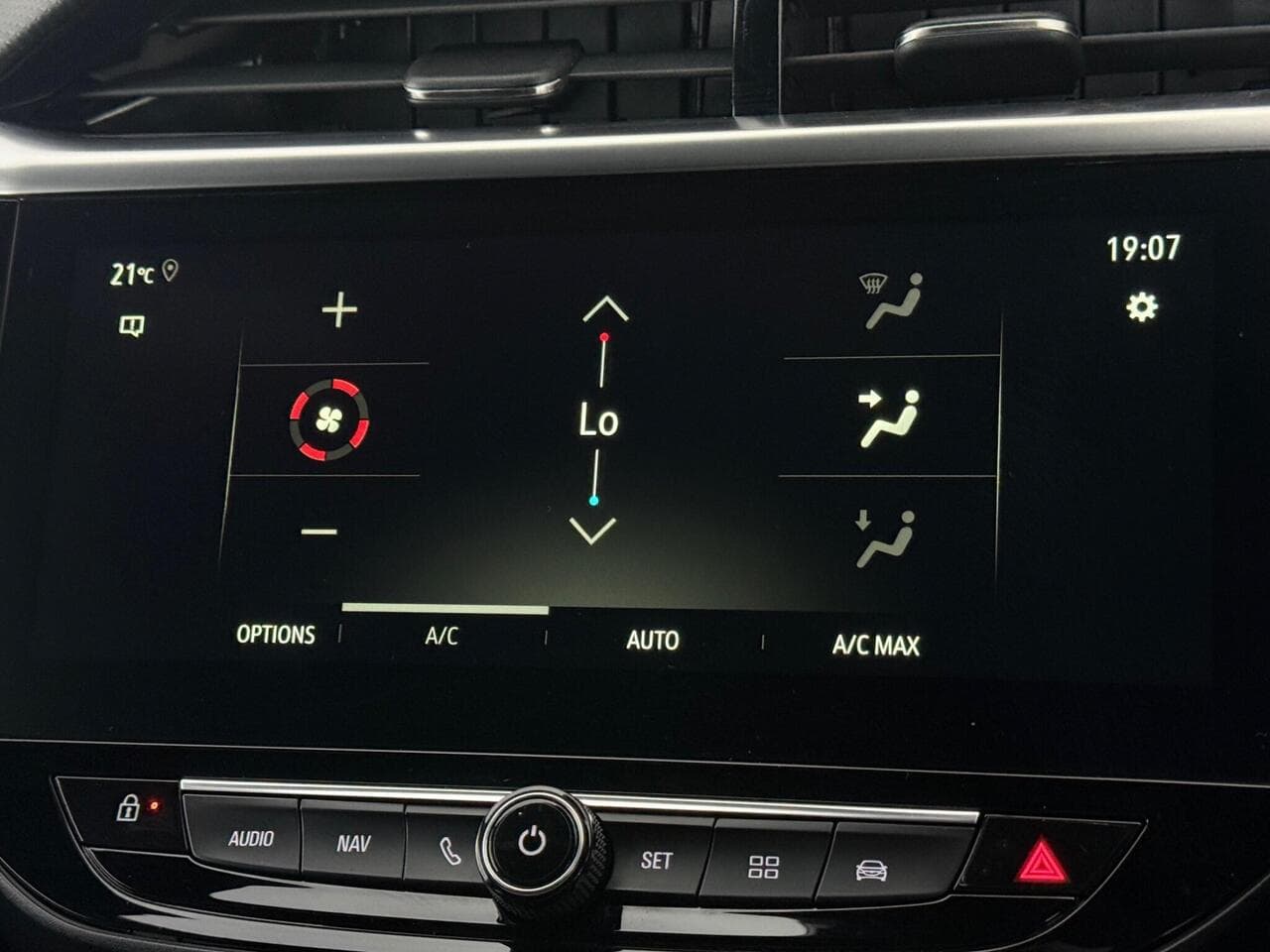 Vauxhall Corsa thumbnail Infotainment System
