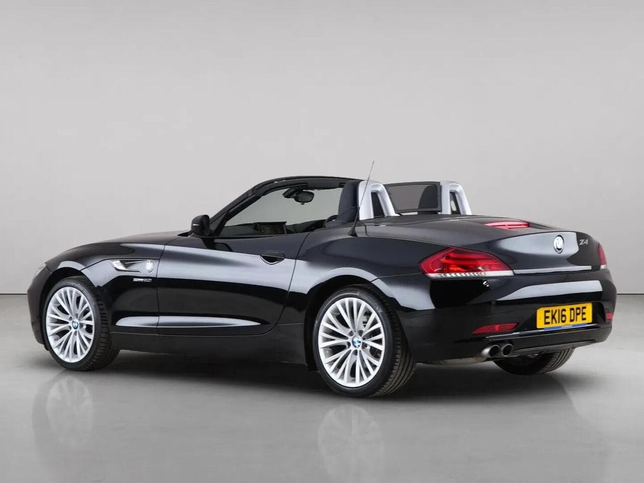 BMW Z4 thumbnail Rear Left