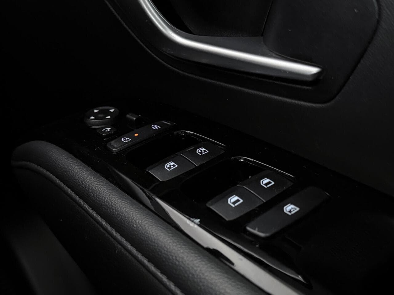 Hyundai TUCSON thumbnail Misc Controls