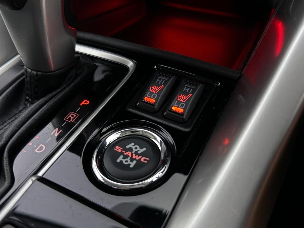 Mitsubishi Eclipse Cross thumbnail Misc Controls