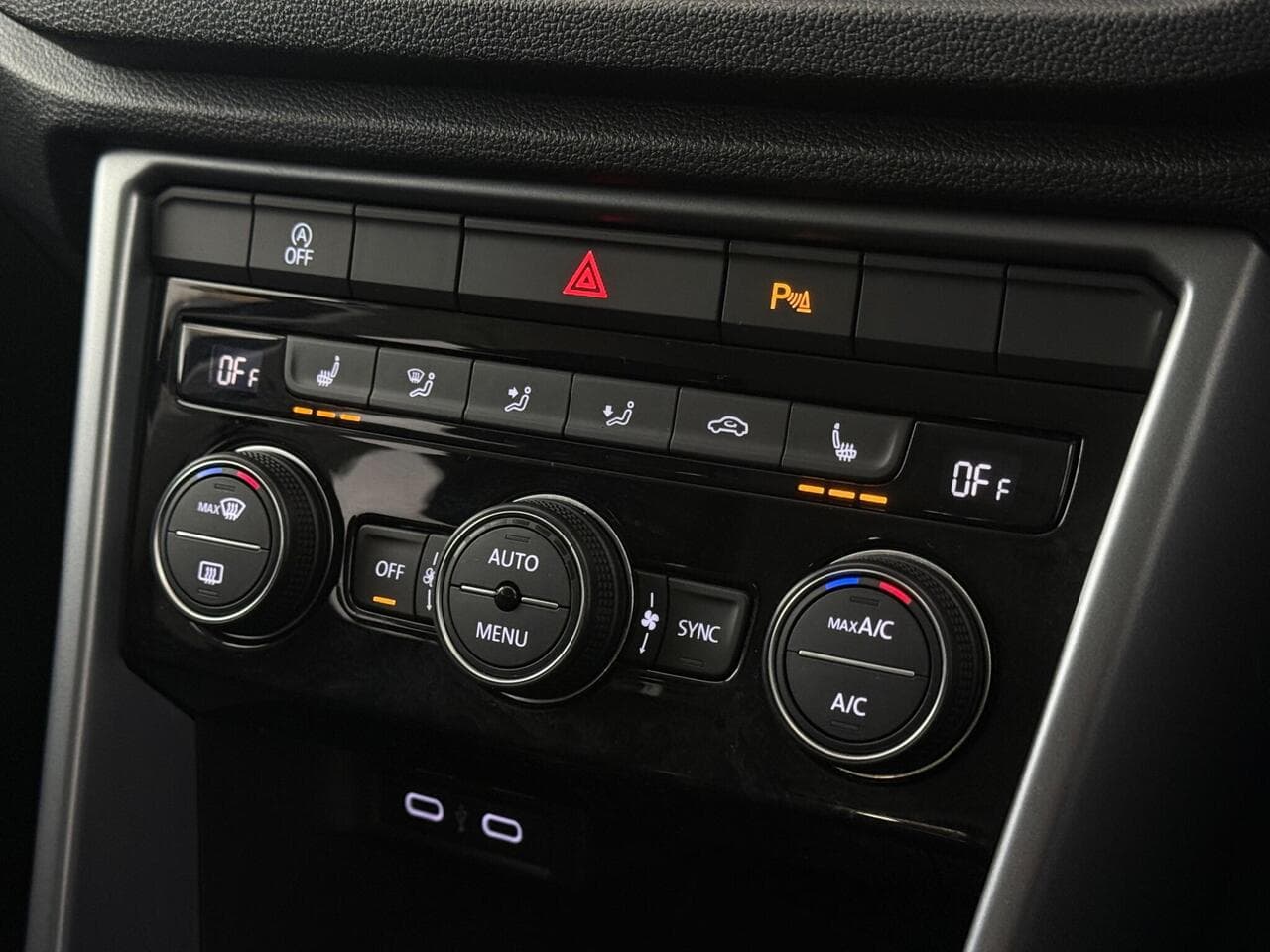 Volkswagen T-Roc thumbnail Misc Controls