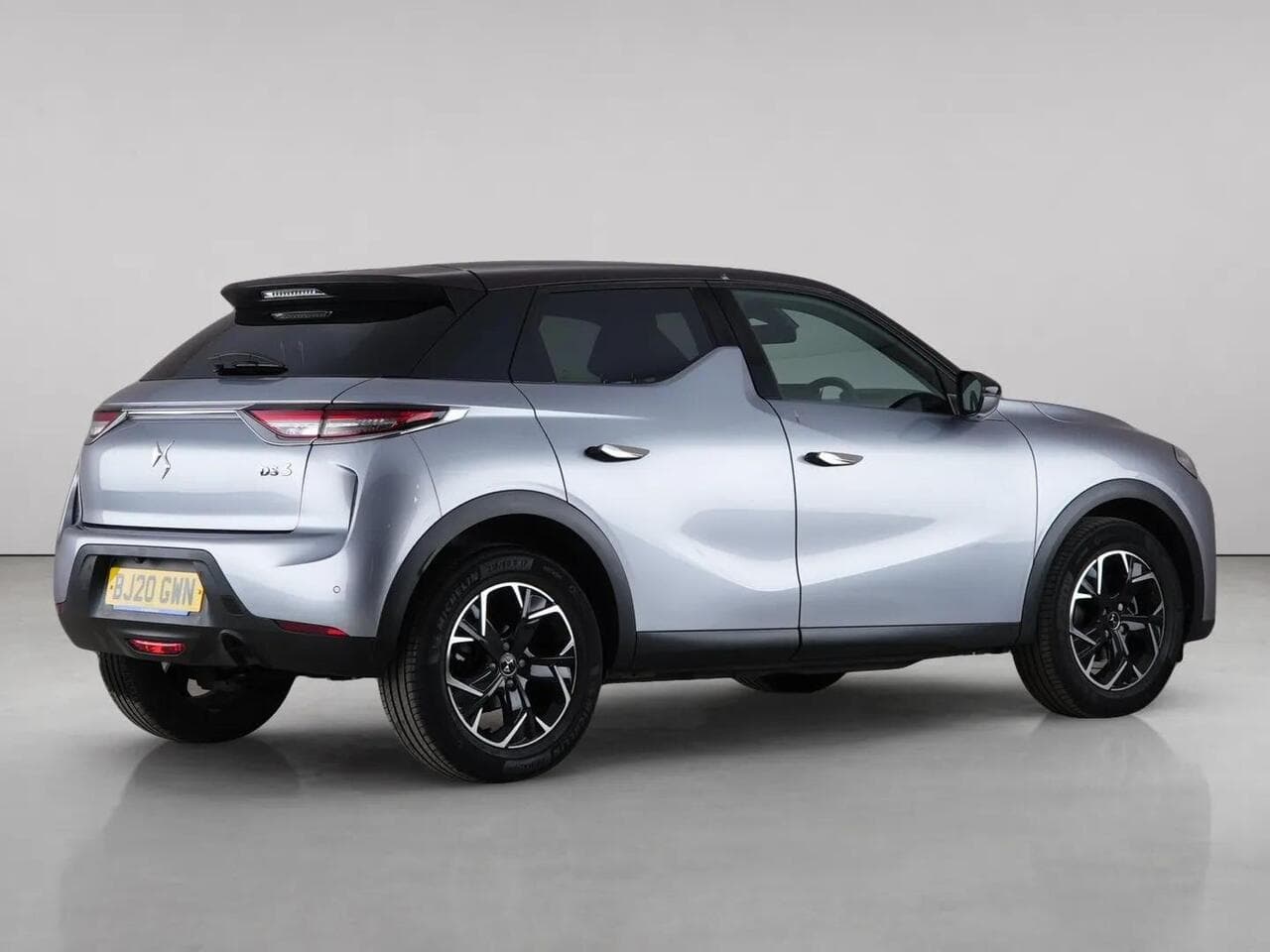 DS AUTOMOBILES DS 3 CROSSBACK thumbnail Rear Right