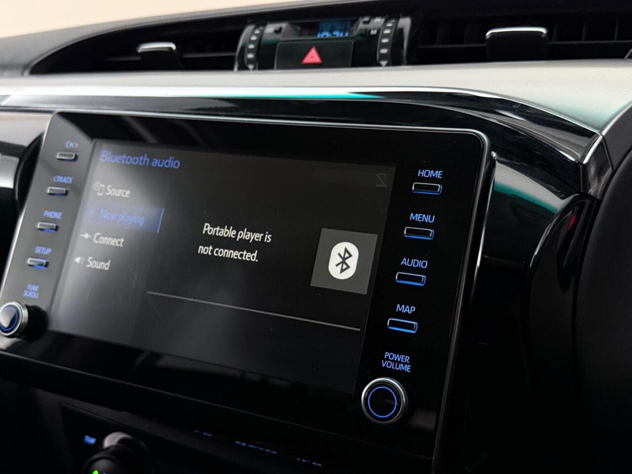 Toyota Hilux thumbnail Infotainment System