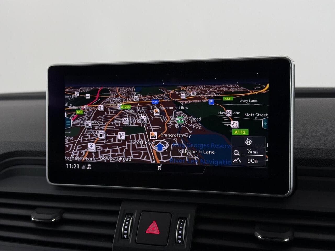 Audi Q5 thumbnail Infotainment System