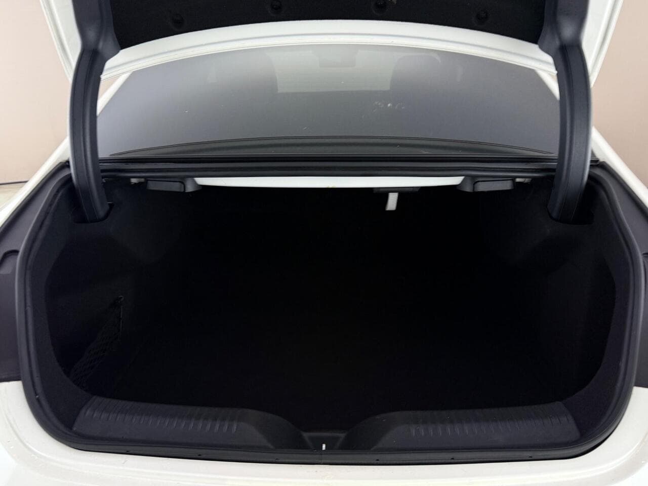 Mercedes-Benz CLS thumbnail Boot