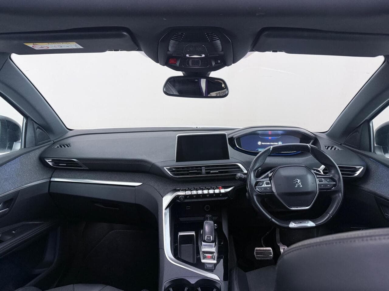 Peugeot 5008 thumbnail Interior Front