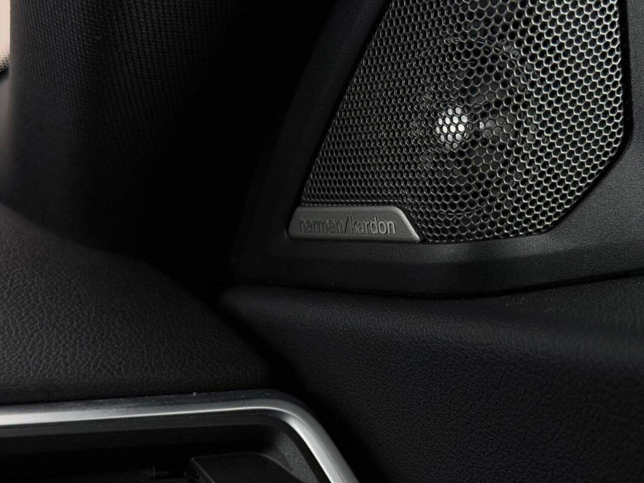 BMW 2 Series thumbnail Misc Controls