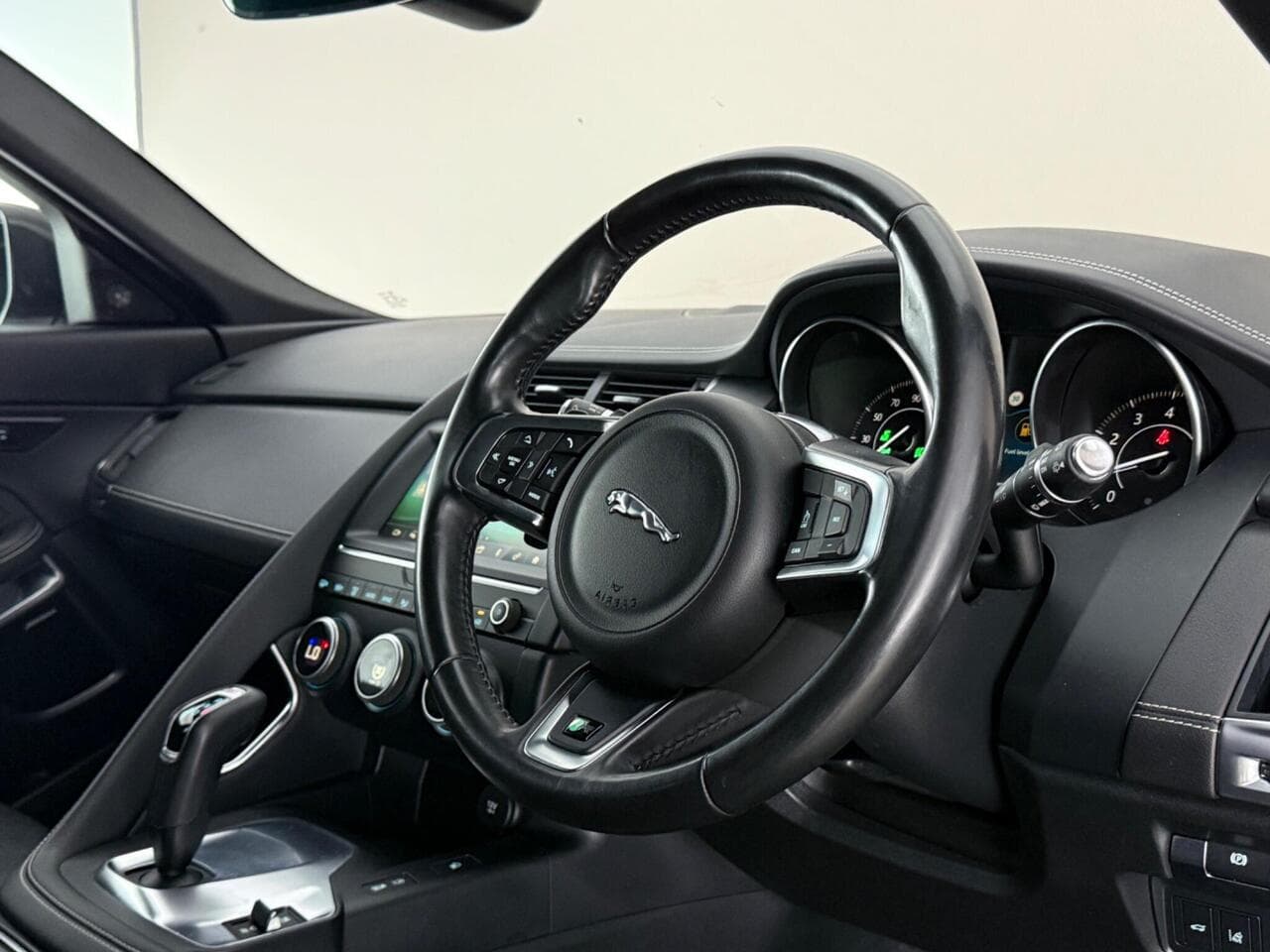 Jaguar E-PACE thumbnail Interior Front