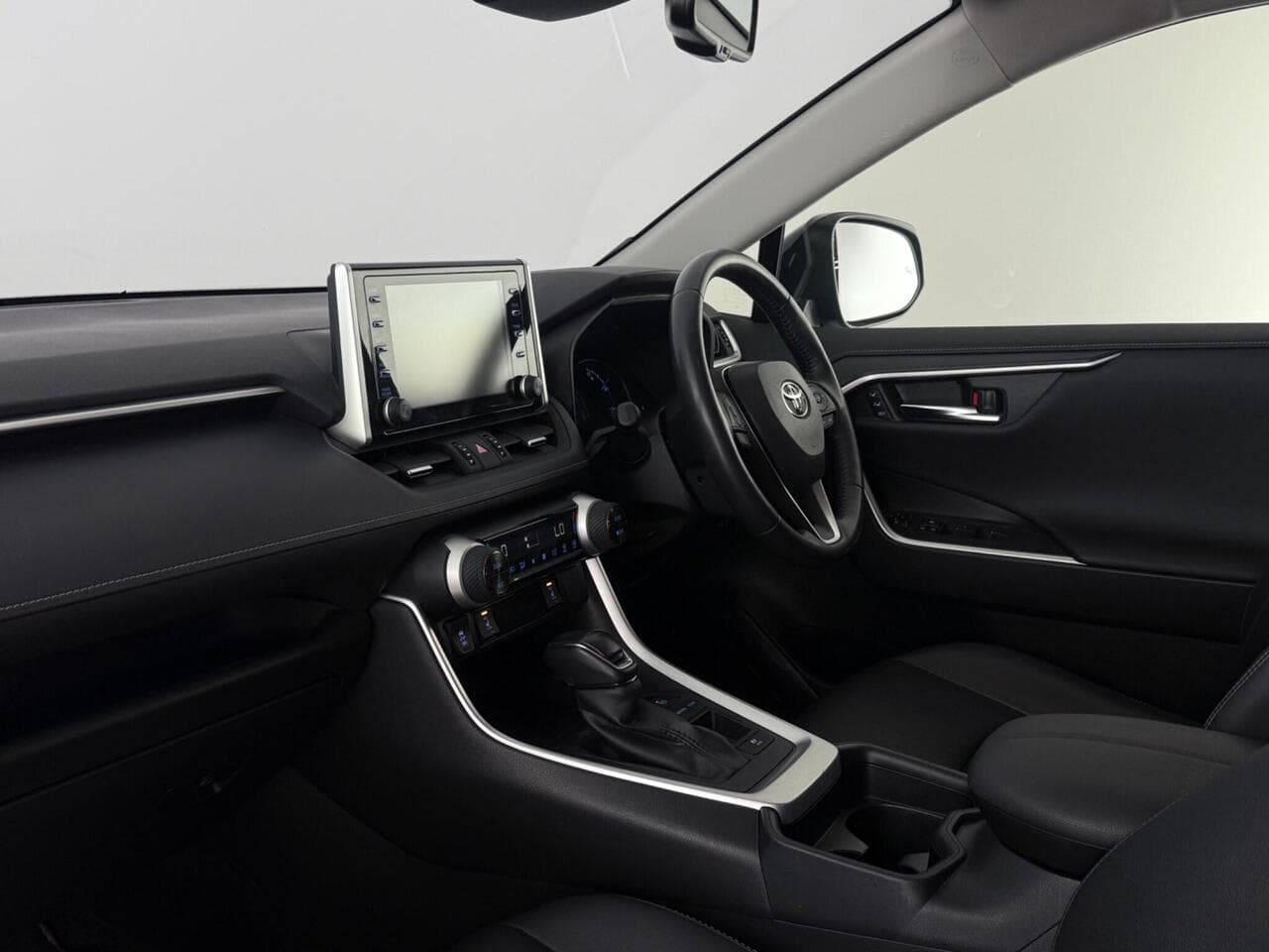 Toyota RAV4 thumbnail Interior Front