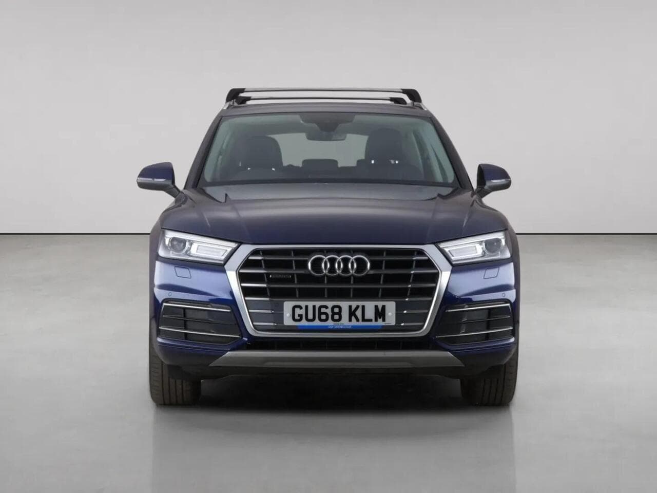 Audi Q5 thumbnail Front