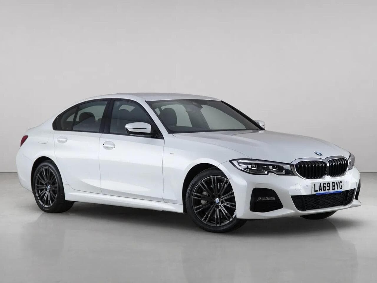 BMW 3 Series - BMW 3 Series 2.0 330e 12kWh M Sport Auto Euro 6 (s/s) 4dr
