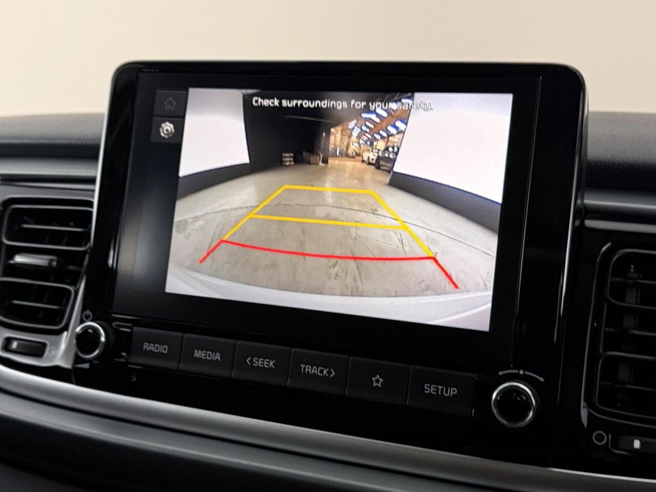 Kia Rio thumbnail Infotainment System