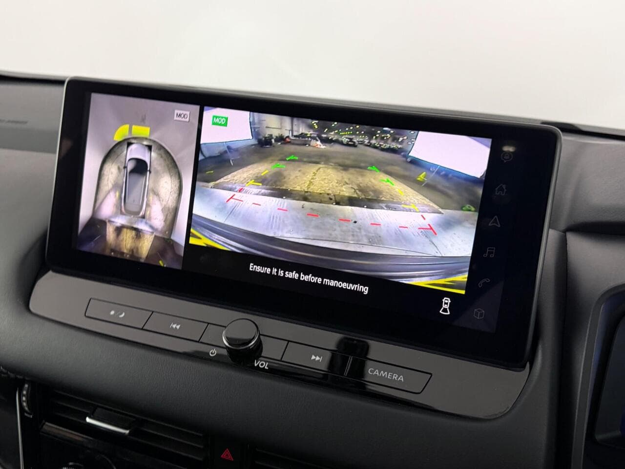 Nissan Qashqai thumbnail Infotainment System