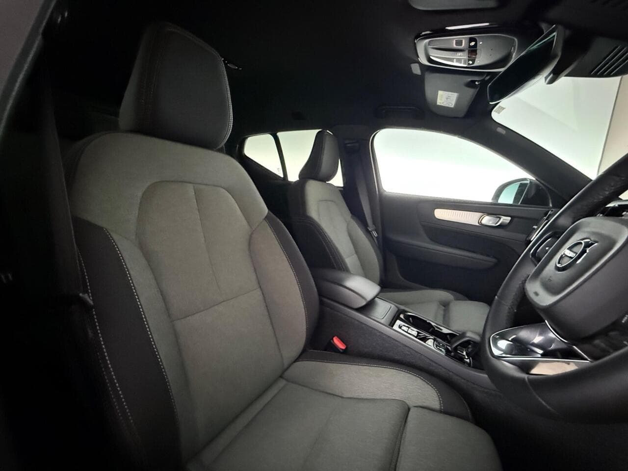 Volvo XC40 thumbnail Seat Driver