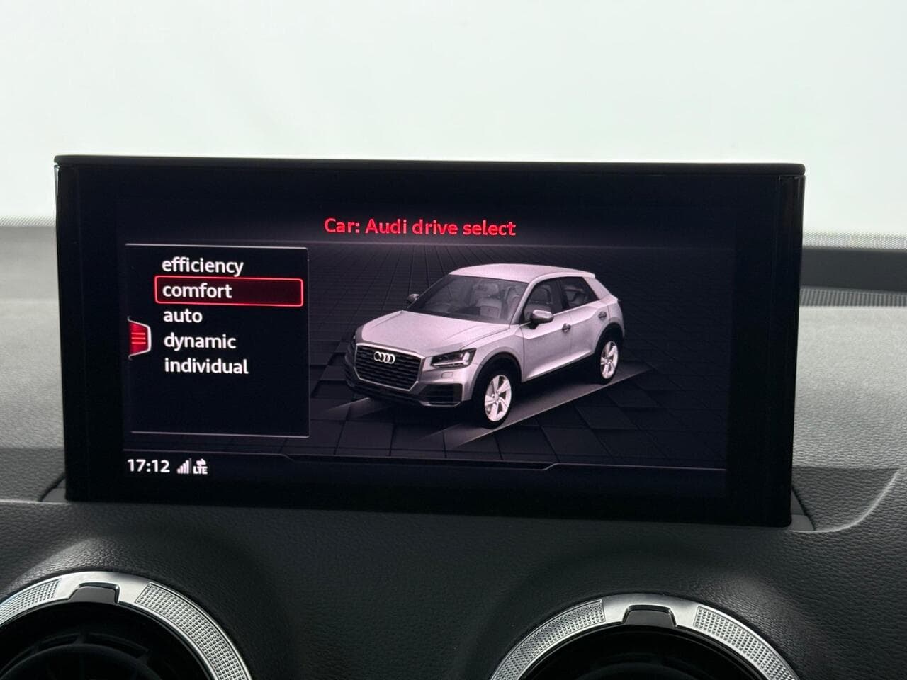 Audi Q2 thumbnail Infotainment System