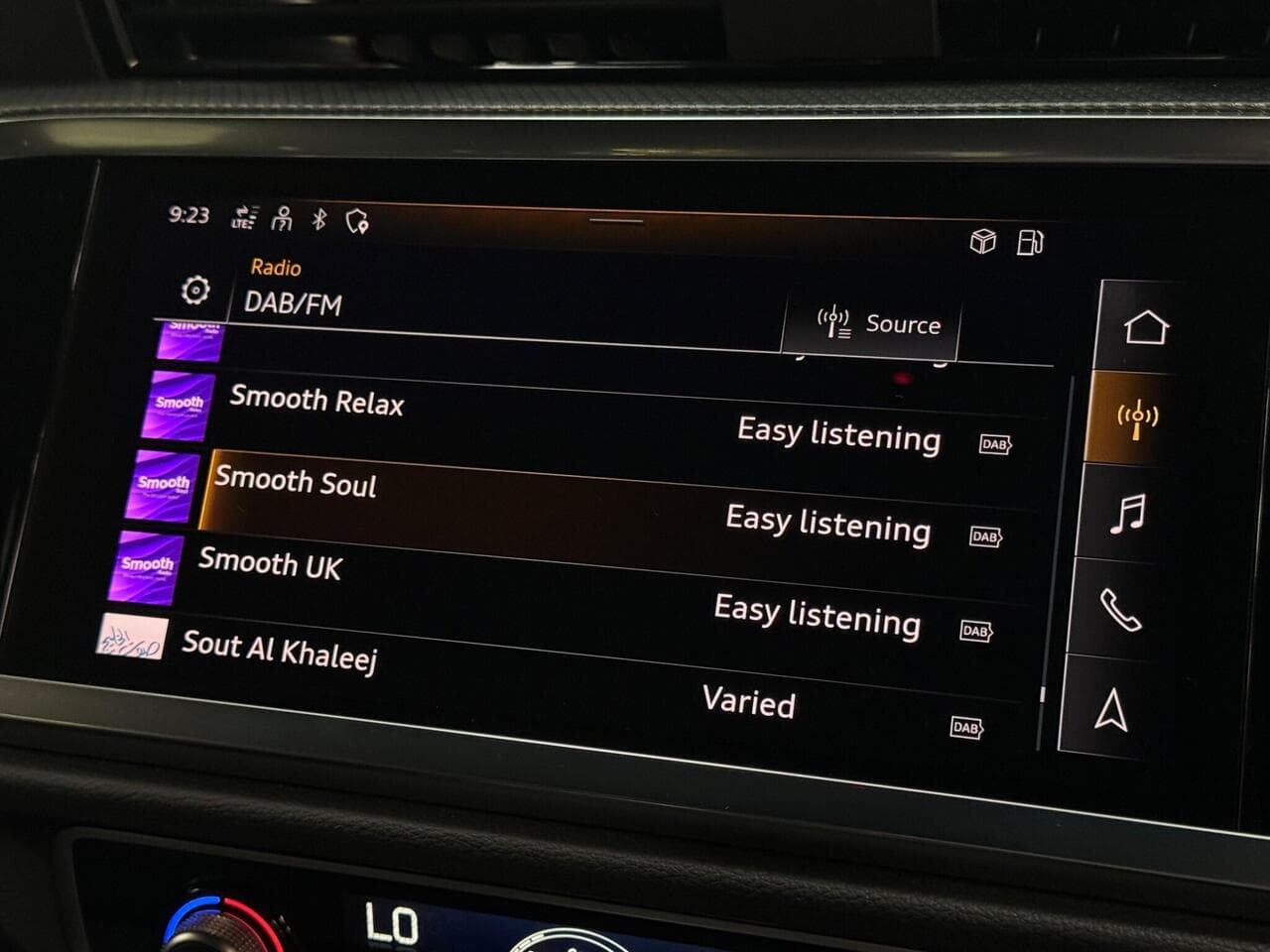 Audi Q3 thumbnail Infotainment System