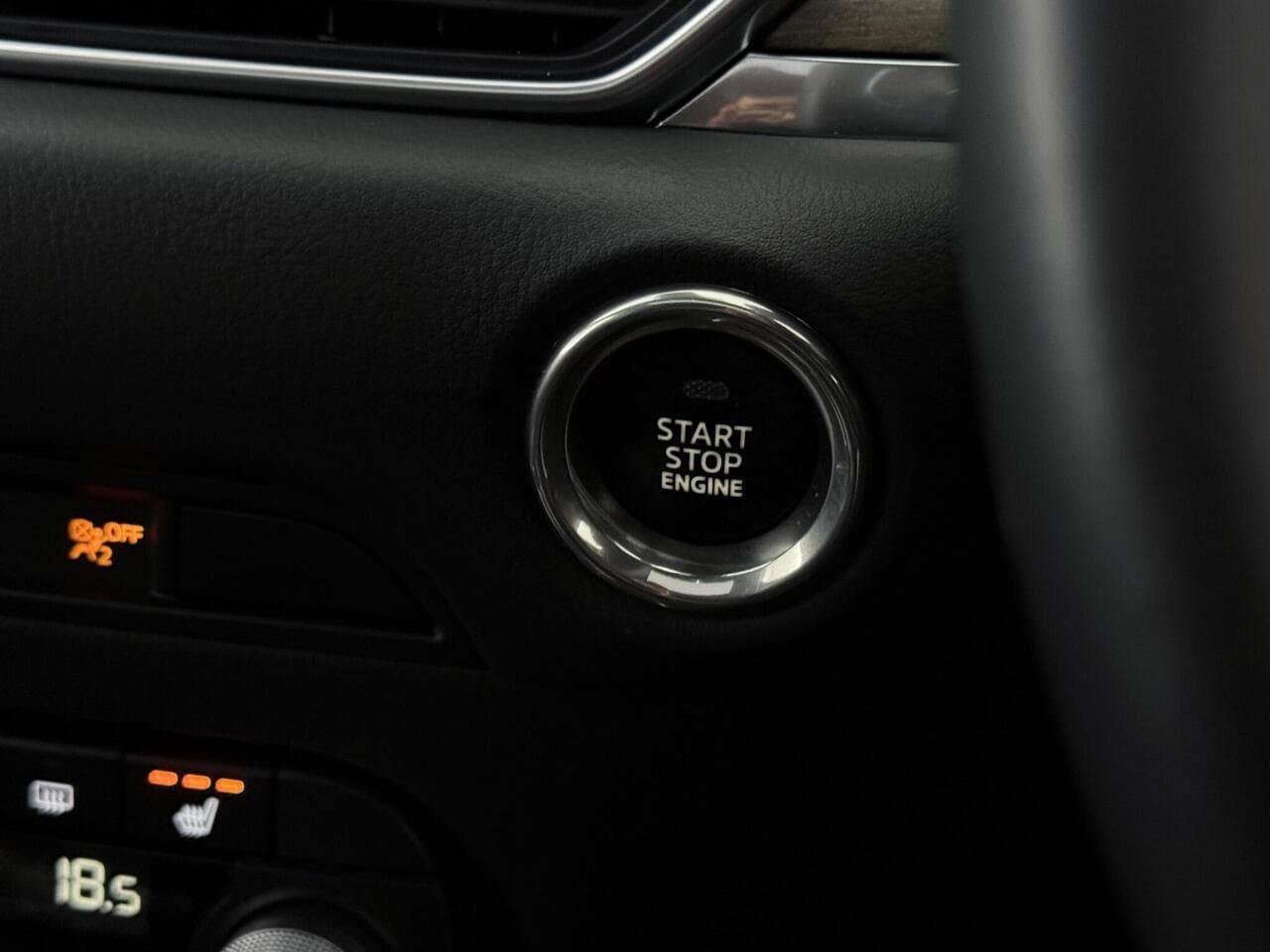 Mazda CX-5 thumbnail Misc Controls