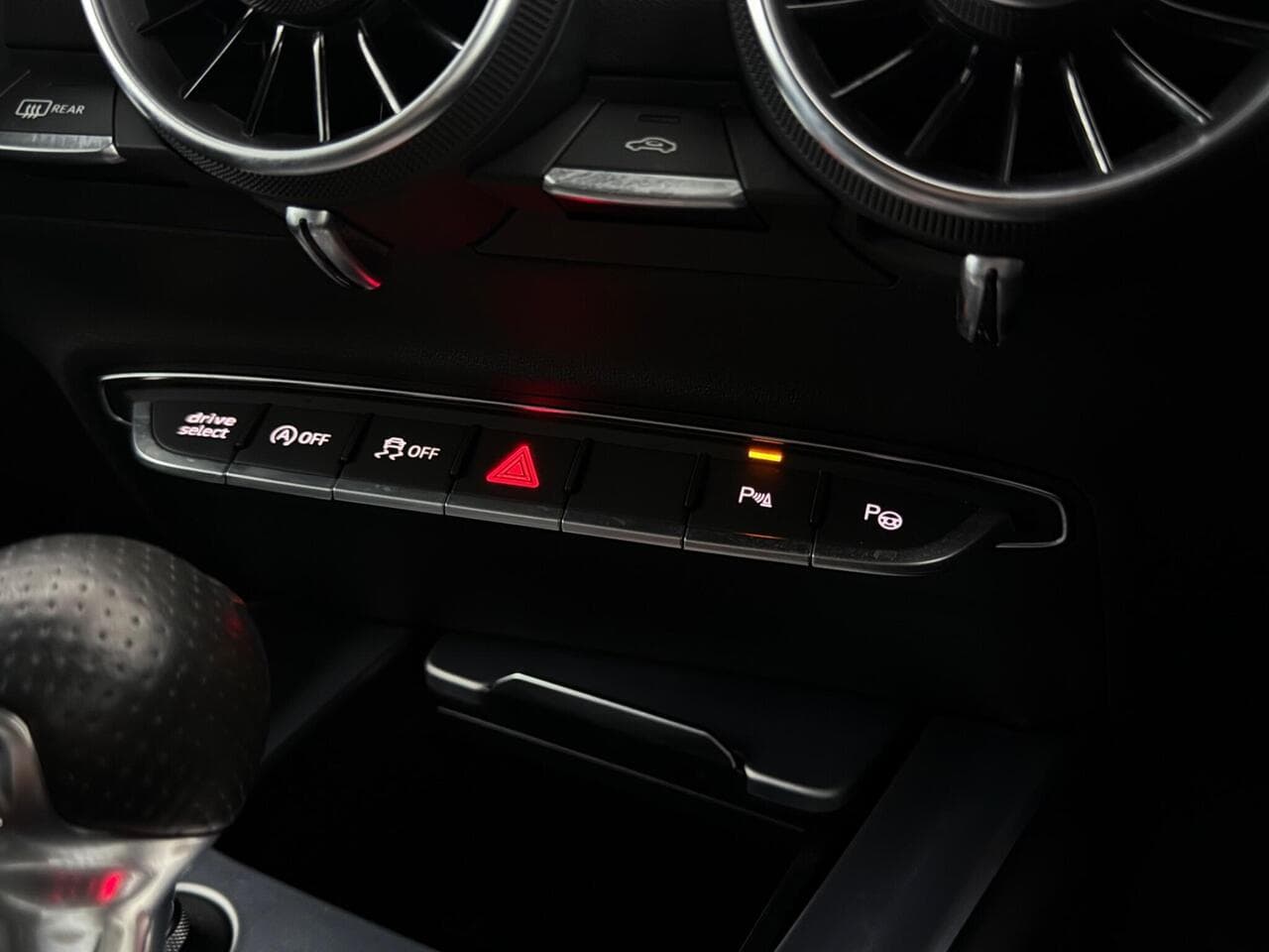 Audi TT thumbnail Interior Front