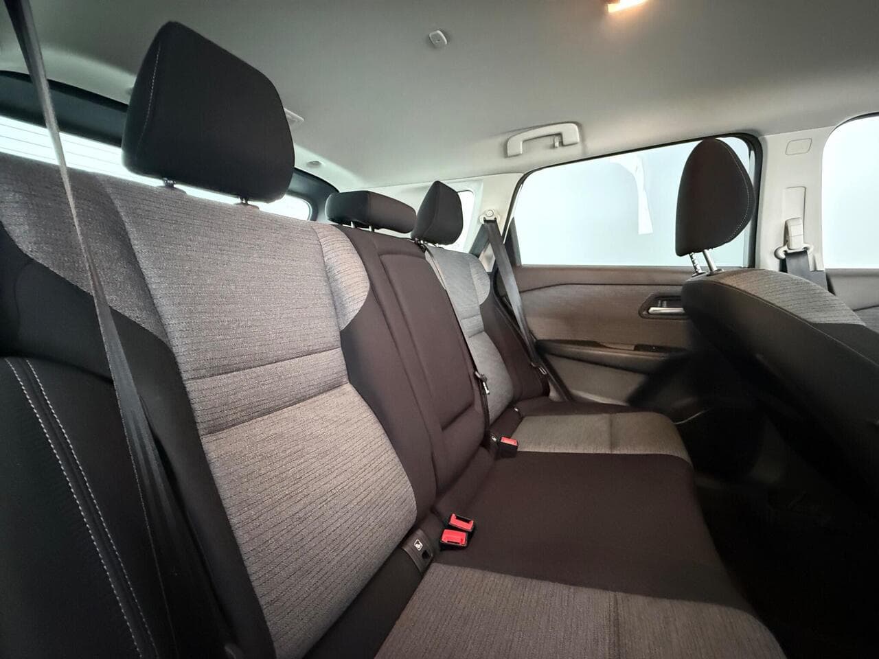 Nissan X-Trail thumbnail Seats Rear