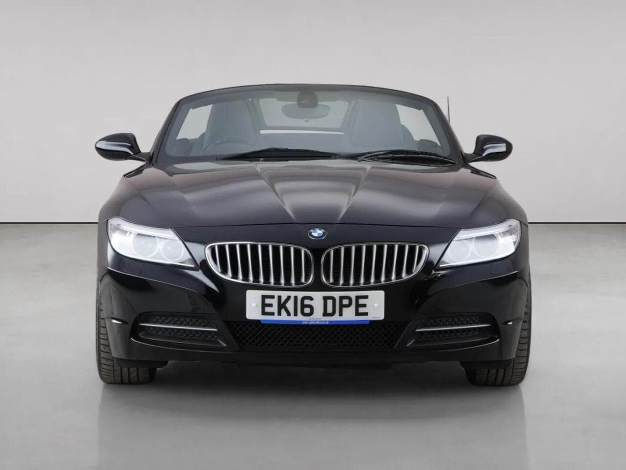 BMW Z4 thumbnail Front