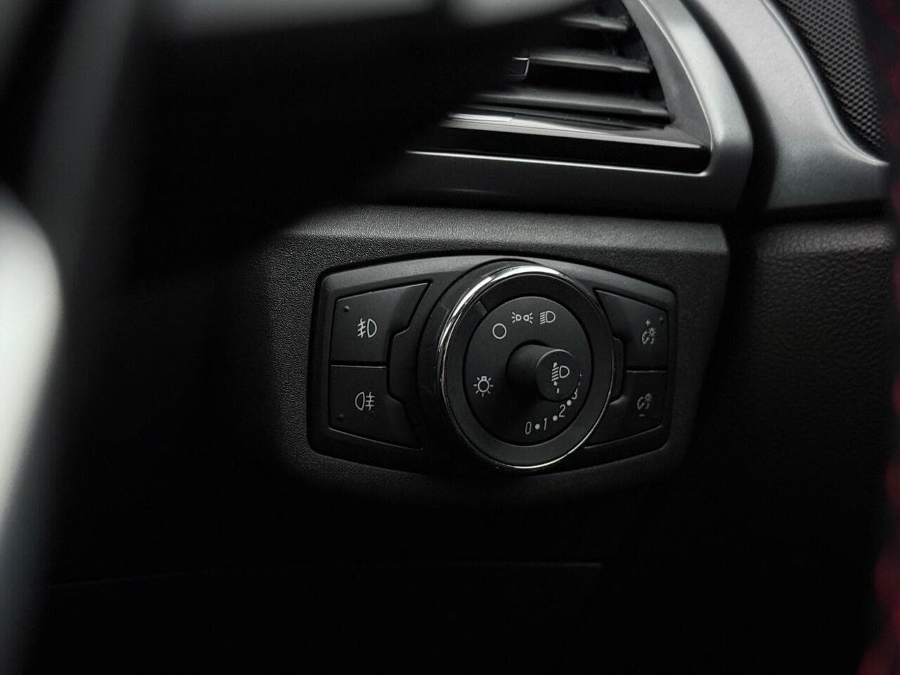 Ford Mondeo thumbnail Misc Controls