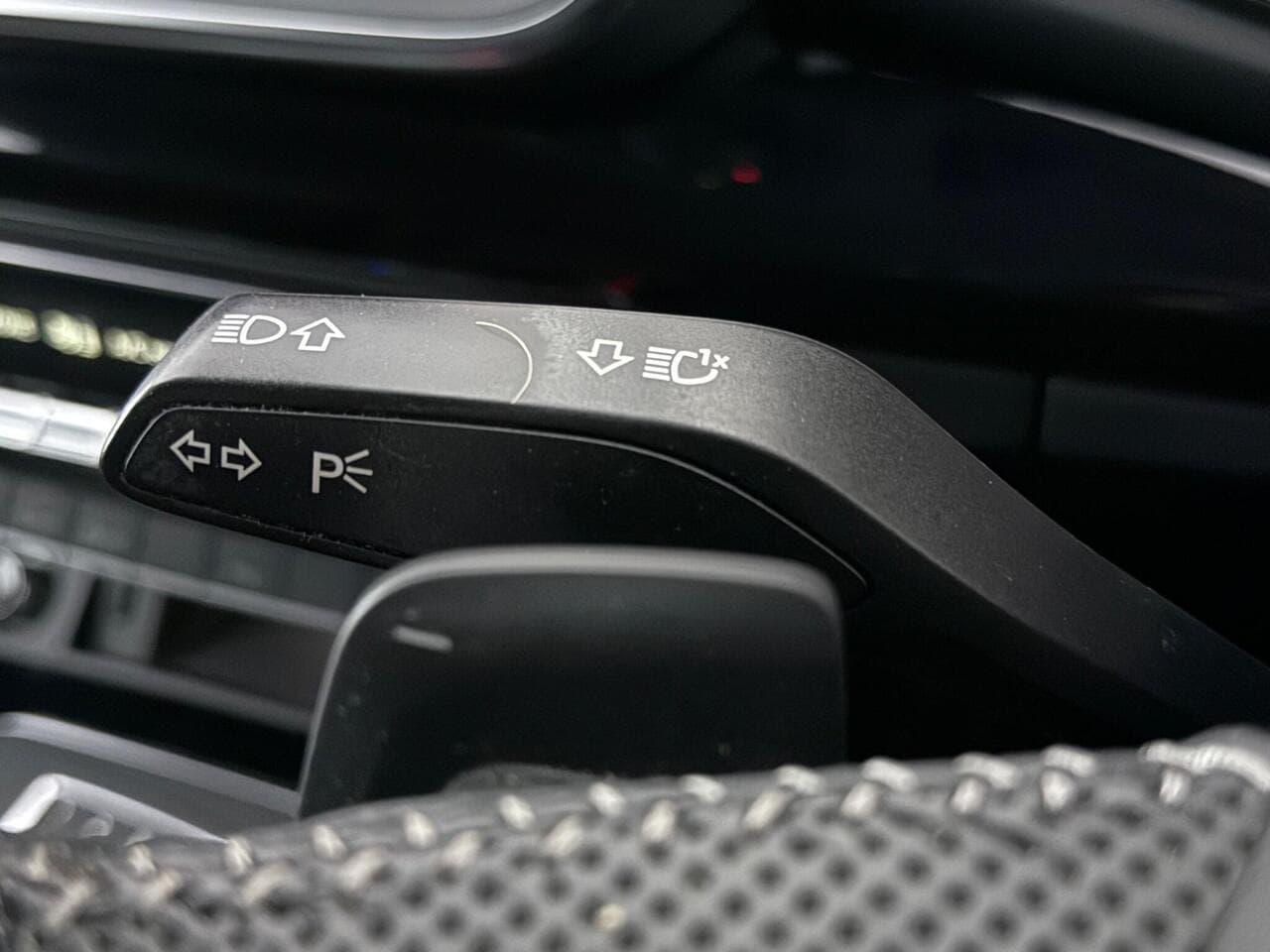 Audi Q5 thumbnail Misc Controls