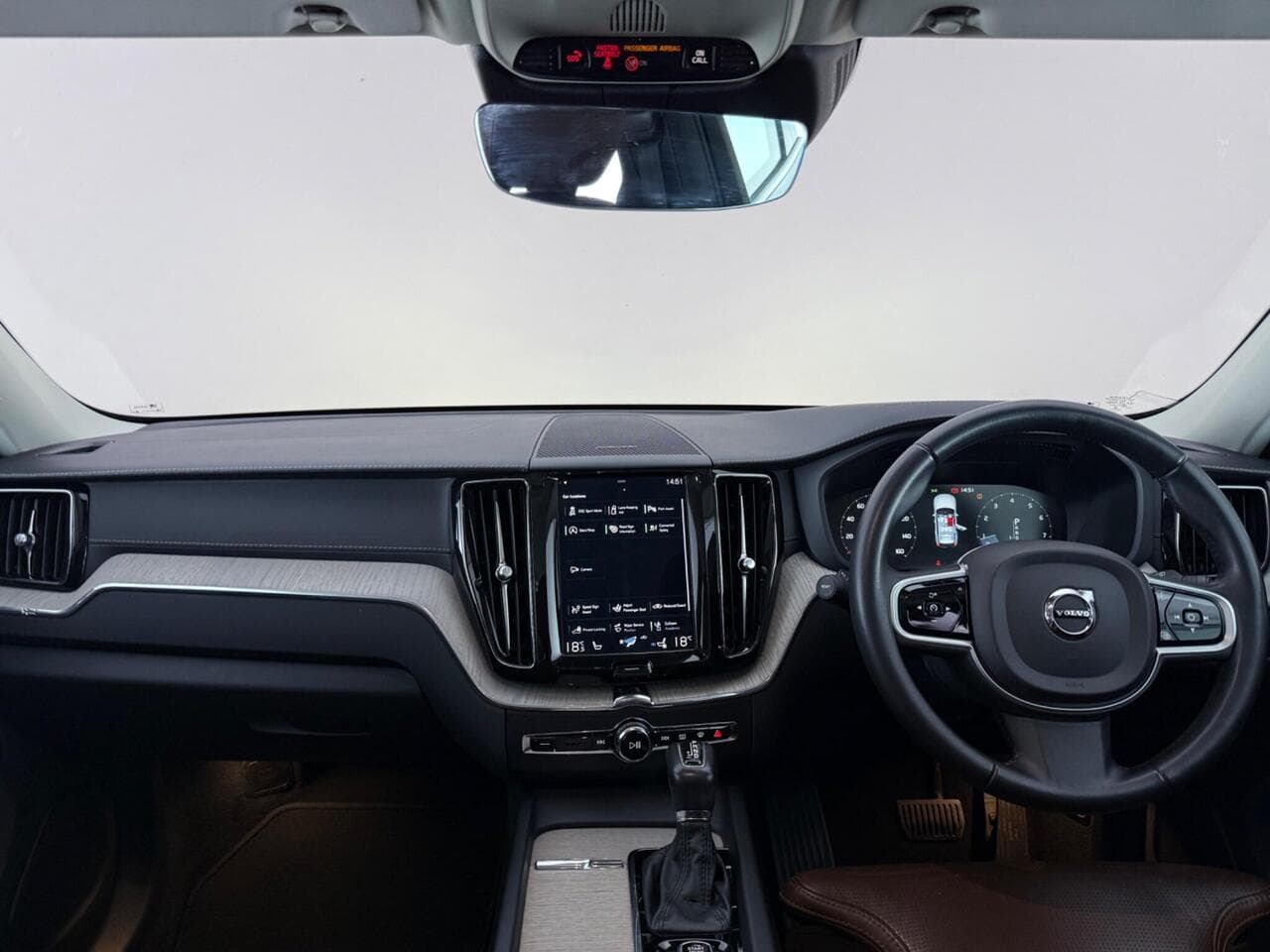 Volvo XC60 thumbnail Interior Front