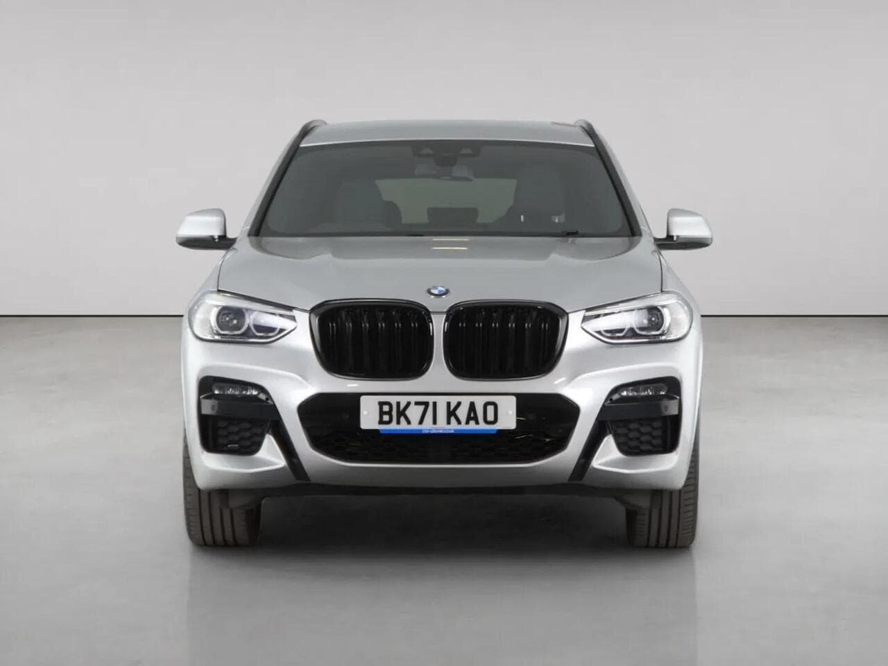 BMW X3 thumbnail Front