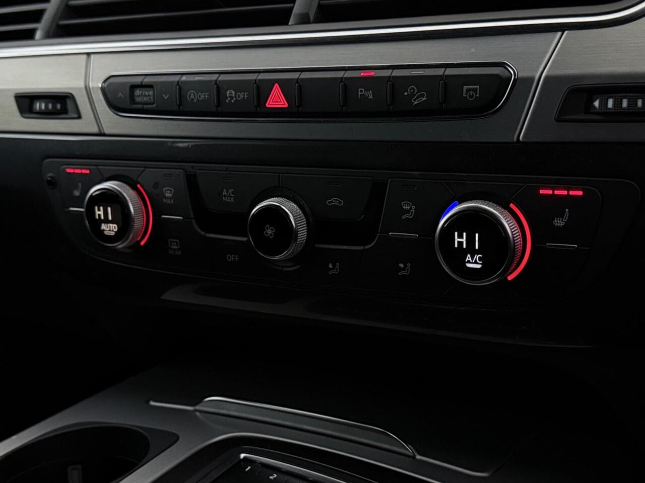 Audi Q7 thumbnail Misc Controls