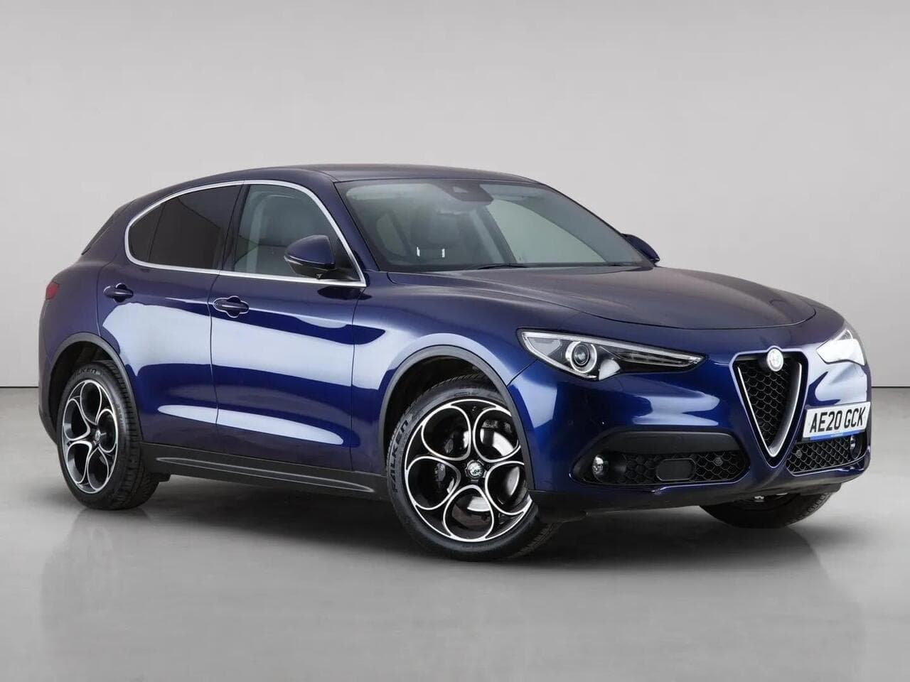 Alfa Romeo Stelvio - Alfa Romeo Stelvio 2.2 TD Speciale Auto Q4 AWD Euro 6 (s/s) 5dr