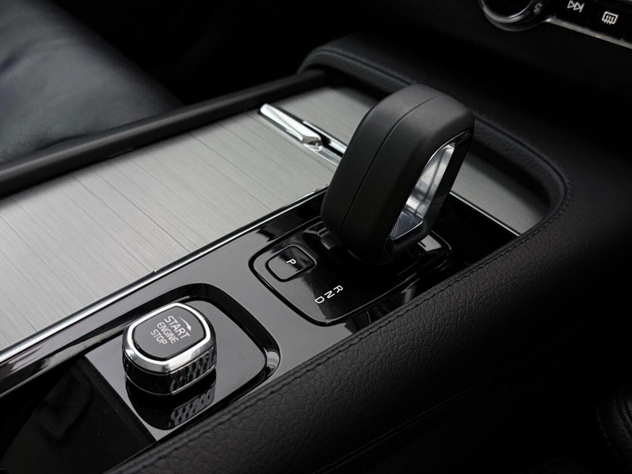 Volvo XC90 thumbnail Interior Front