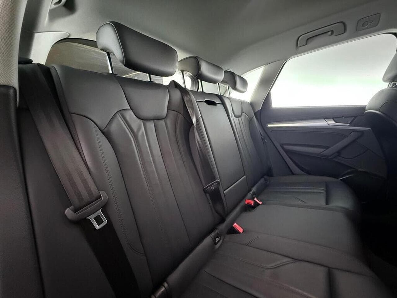 Audi Q5 thumbnail Seats Rear