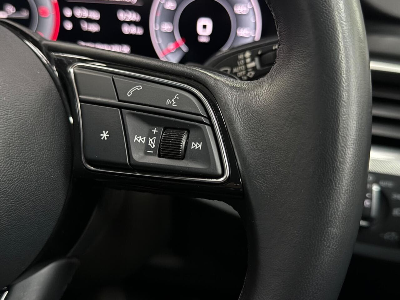 Audi A4 thumbnail Misc Controls