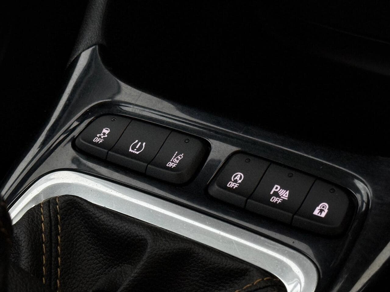 Vauxhall Crossland X thumbnail Misc Controls