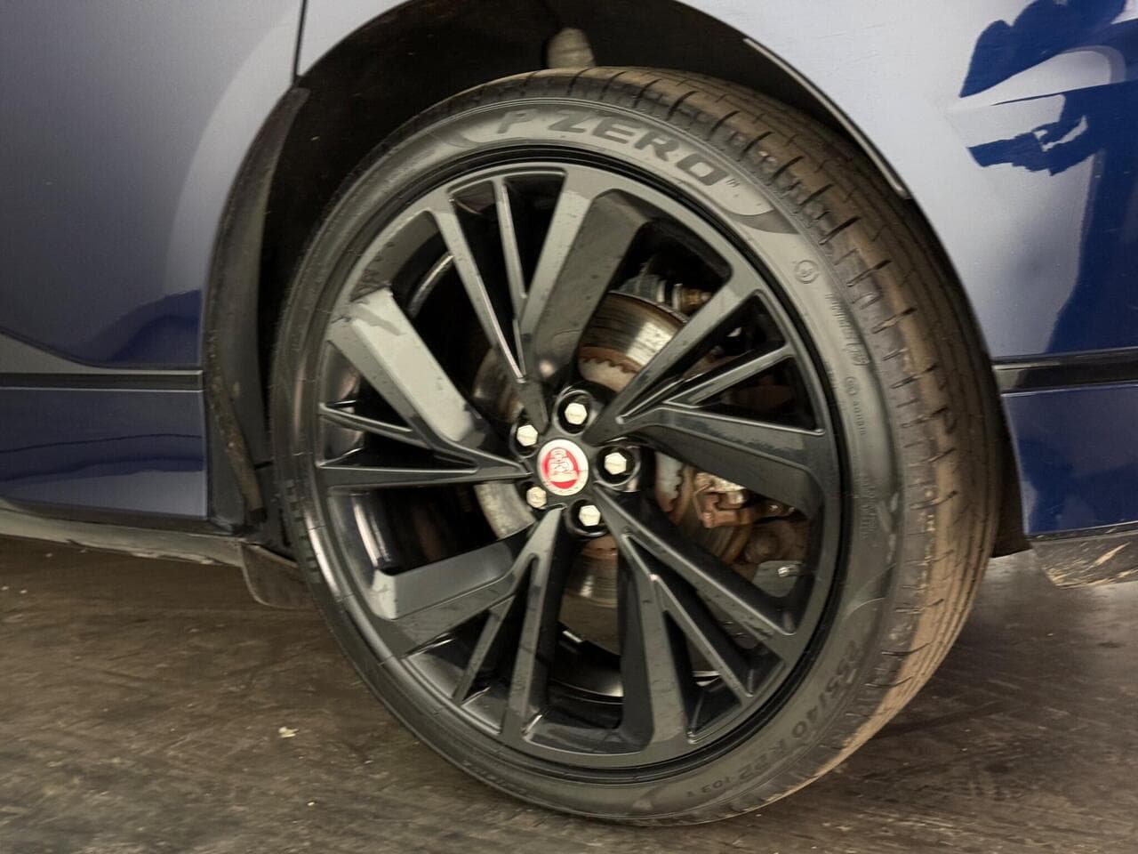 Jaguar I-PACE thumbnail Wheel