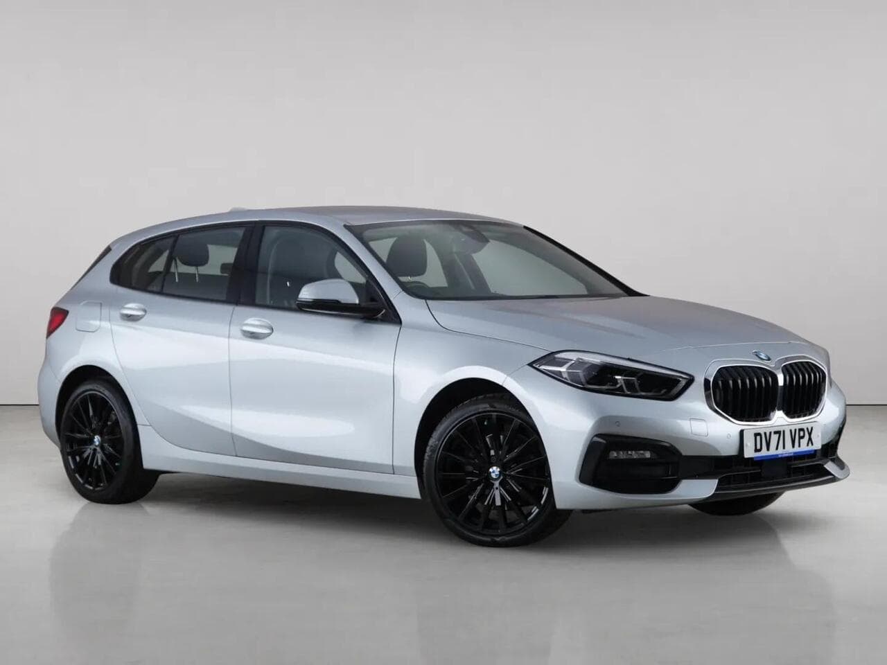 BMW 1 Series - BMW 1 Series 1.5 118i Sport (LCP) DCT Euro 6 (s/s) 5dr