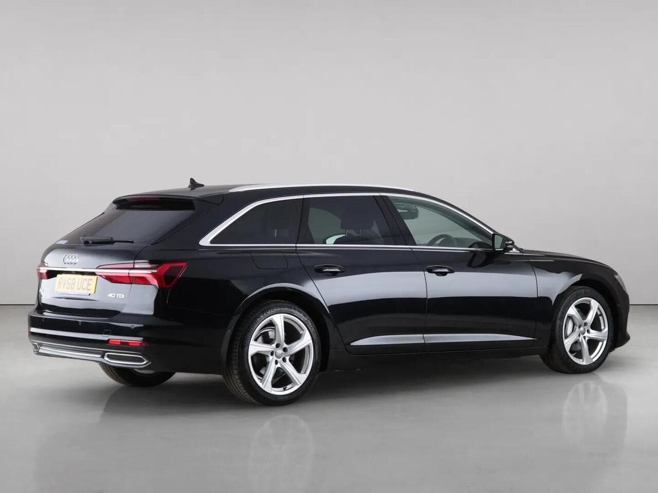 Audi A6 Avant thumbnail Side Right