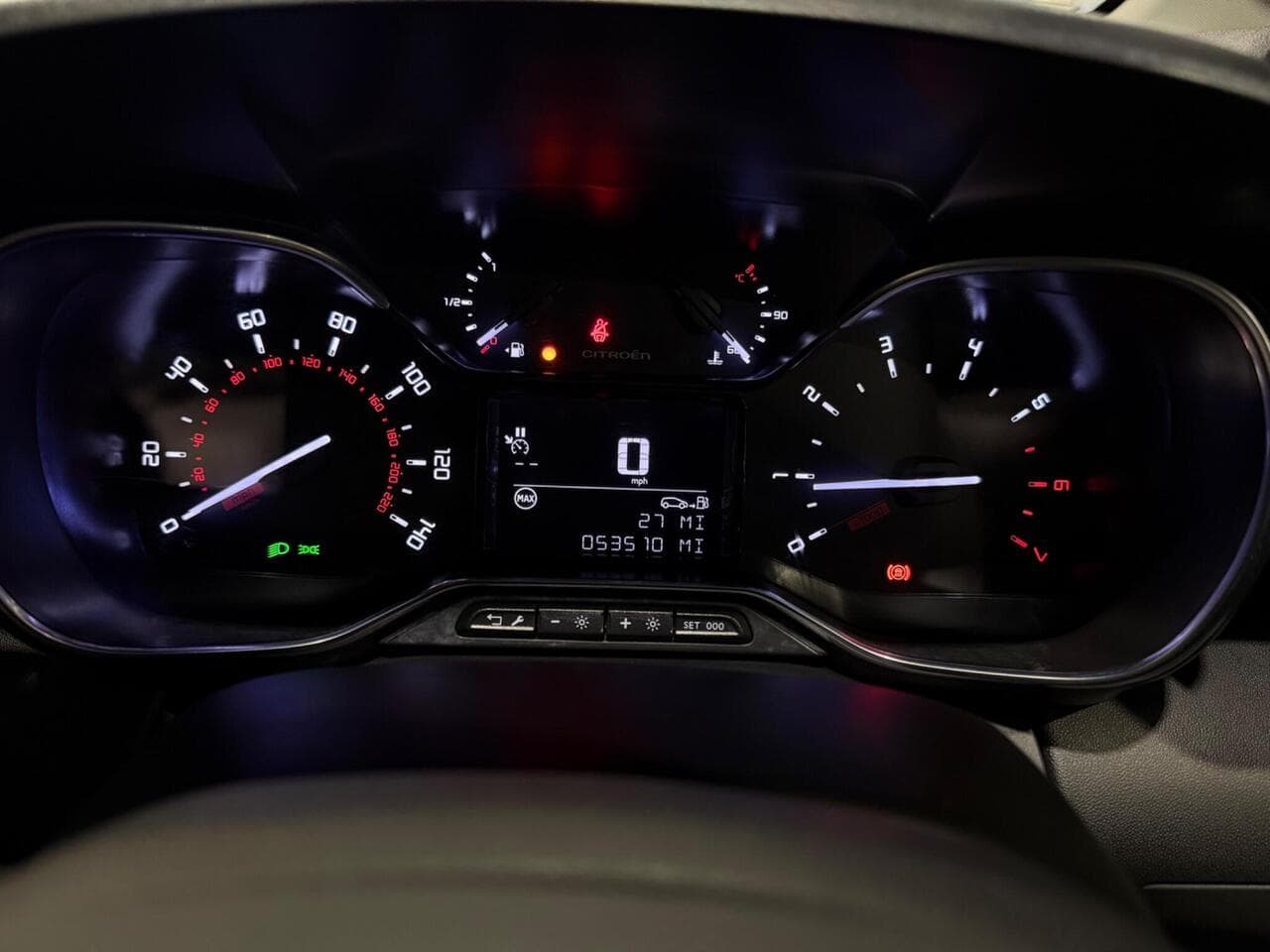 Citroen C3 Aircross thumbnail Driver Instruments