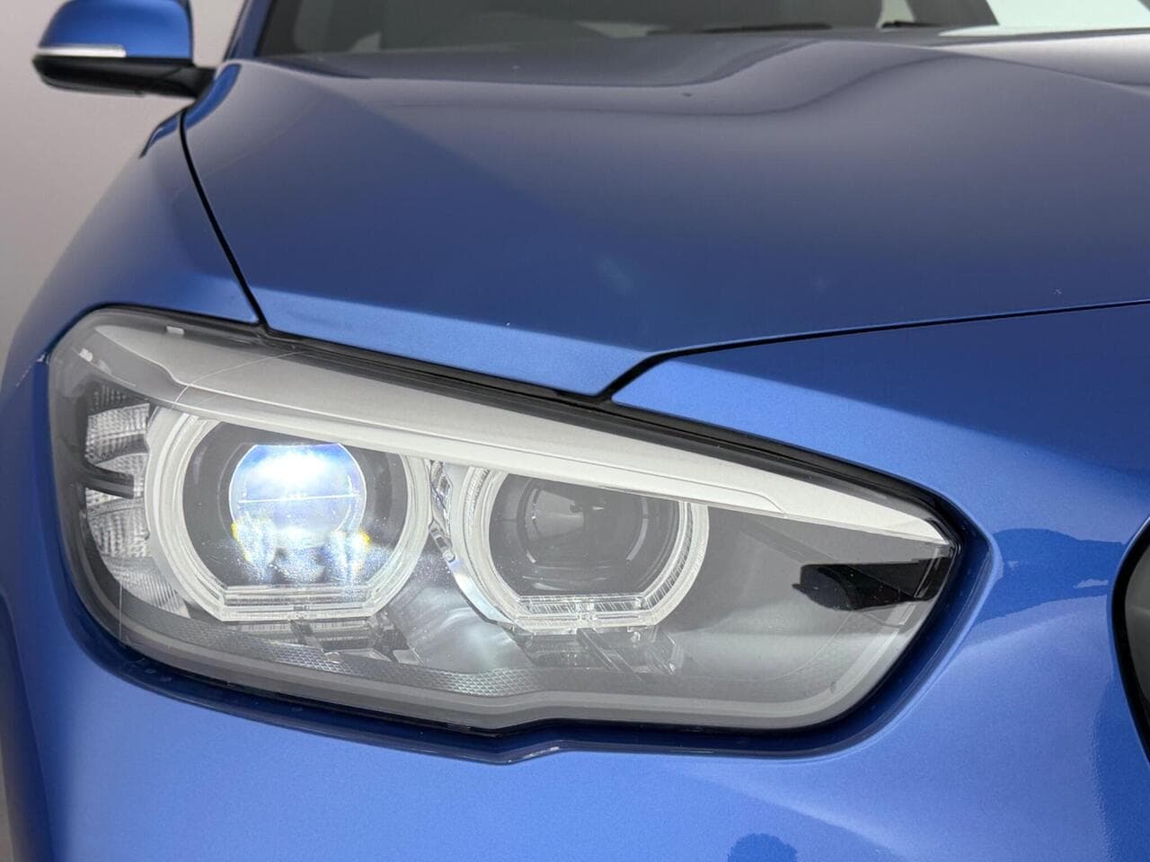BMW 1 Series thumbnail Lights Front
