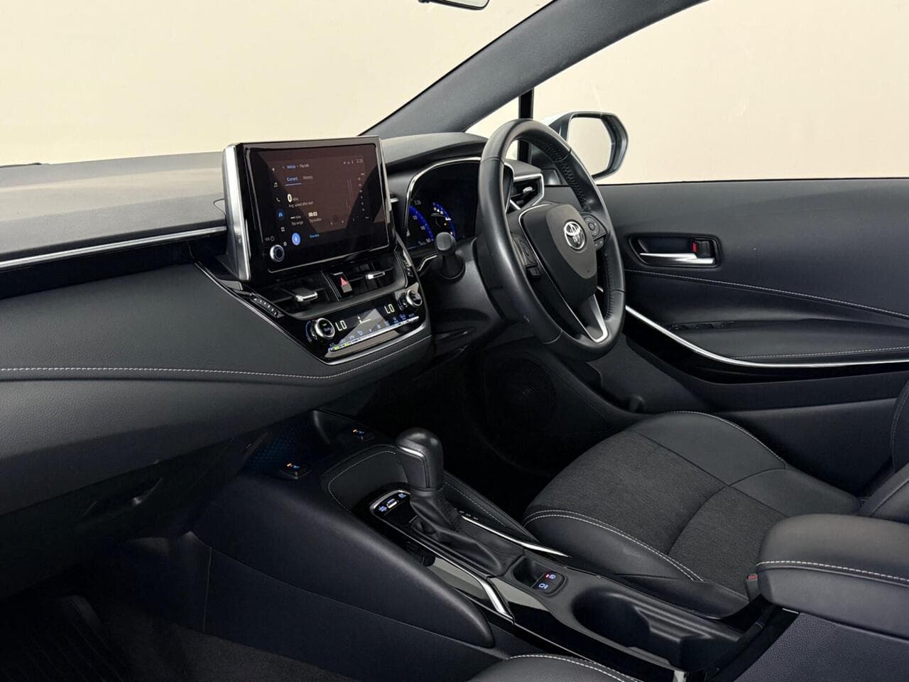 Toyota Corolla thumbnail Interior Front