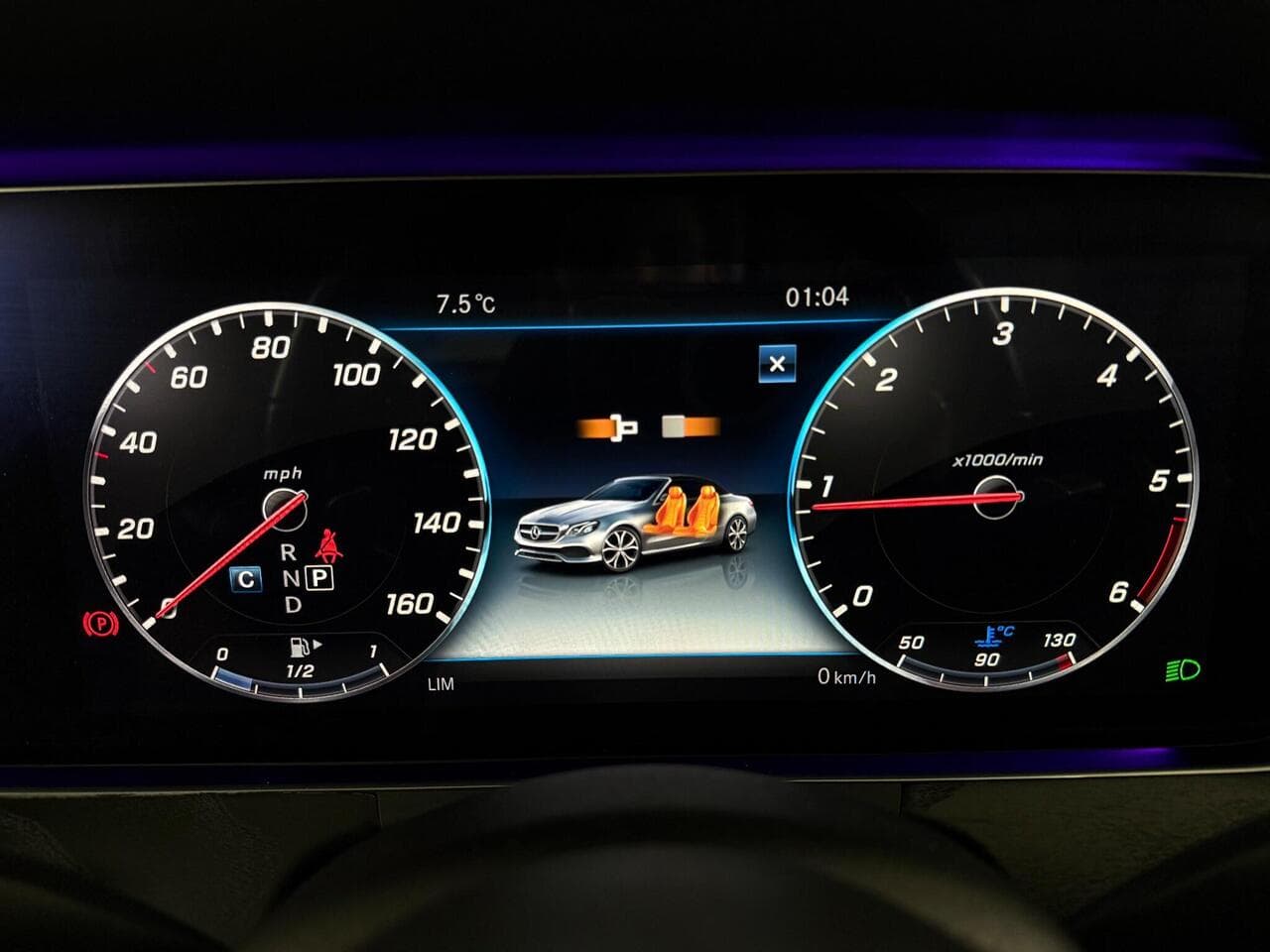 Mercedes-Benz E Class thumbnail Driver Instruments