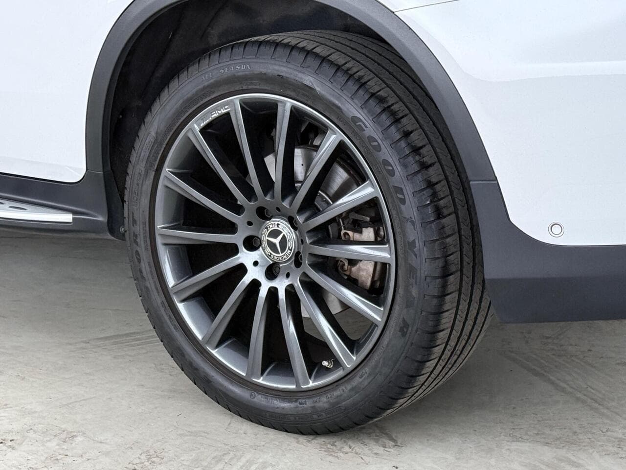Mercedes-Benz GLC thumbnail Wheel