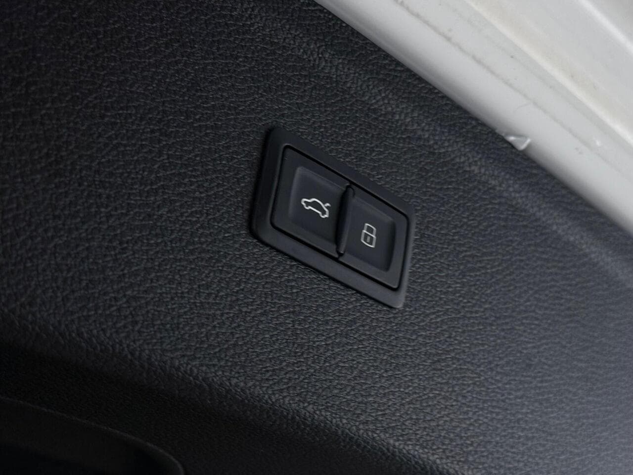 Audi Q5 thumbnail Misc Controls