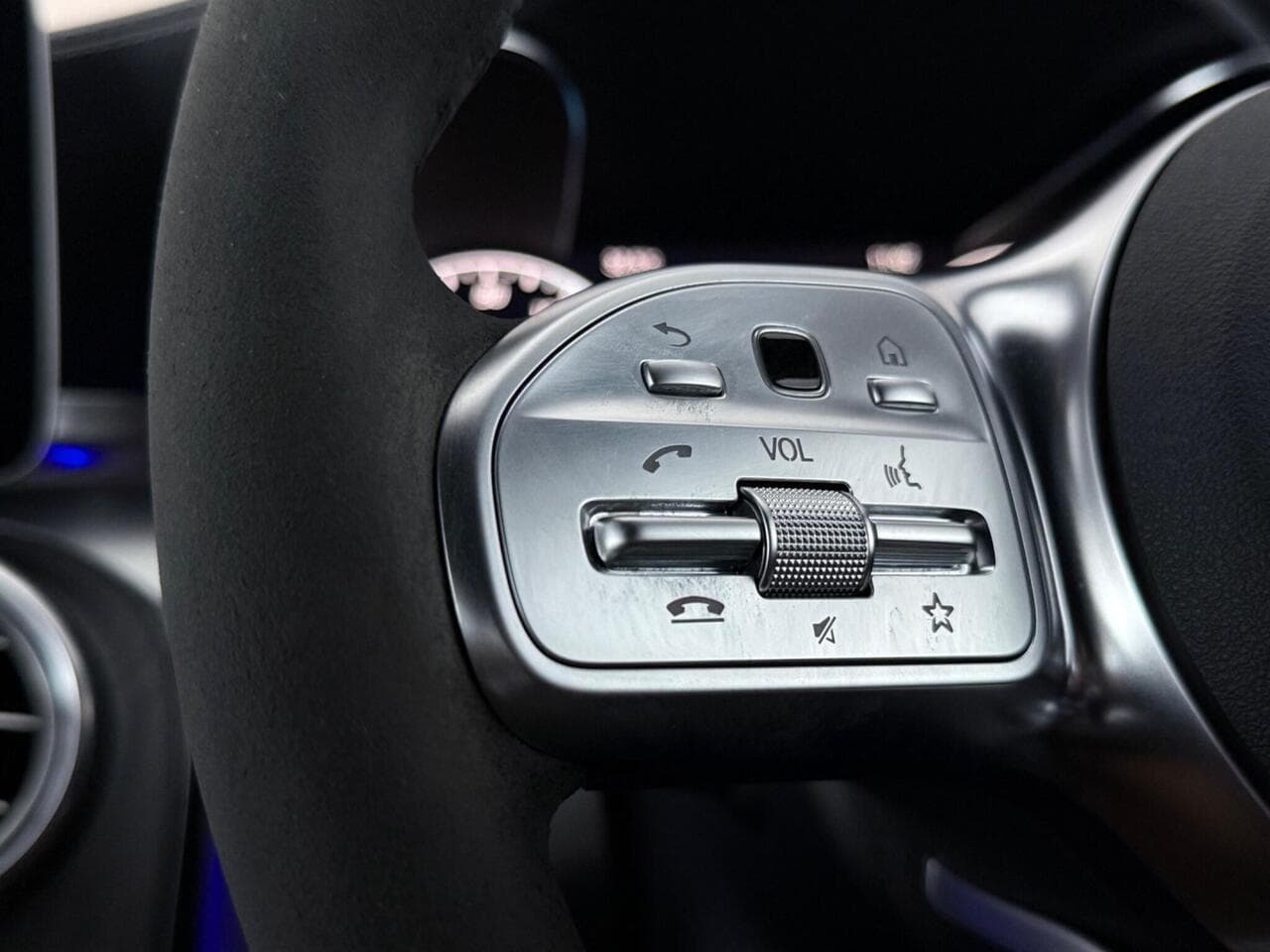 Mercedes-Benz C Class thumbnail Misc Controls
